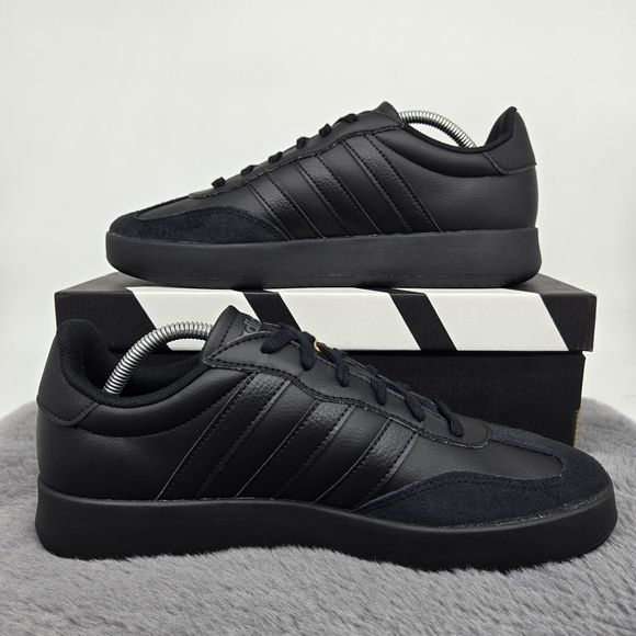 New Adidas Barreda Core Black JR1321 Men's Shoes Size 9 - Picture 6 of 8